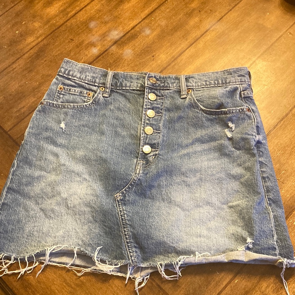 Jean skirt. Only warn a few times smoke free house